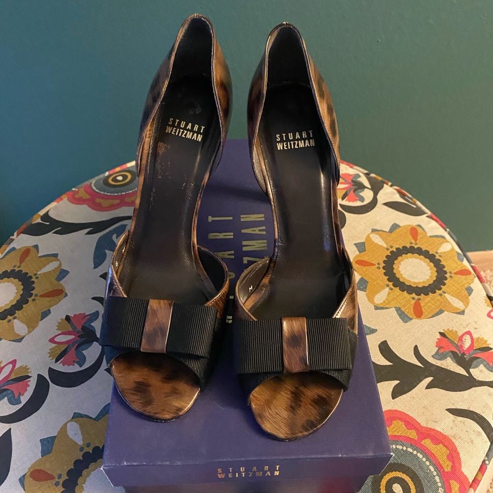 Stuart Weizmann Size 8 M Paw Print Patent Leather… - image 1